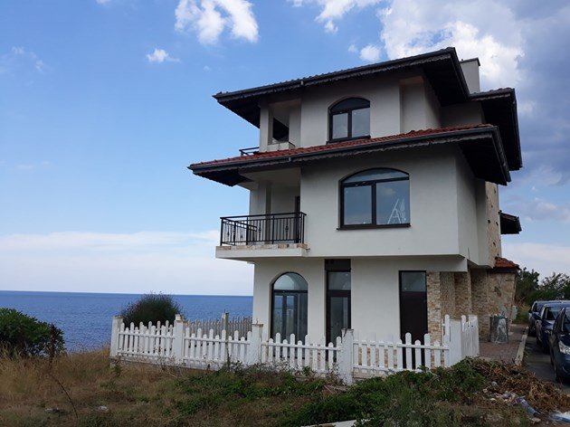 1742195847 657 Лукс за 1 милион Вижте морския палат на Албена Денкова