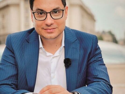 Светослав Иванов разкри тайната си половинка – вижте коя е красавицата до него 5 d463767d4d5f05b7cf8ce89bb7434533