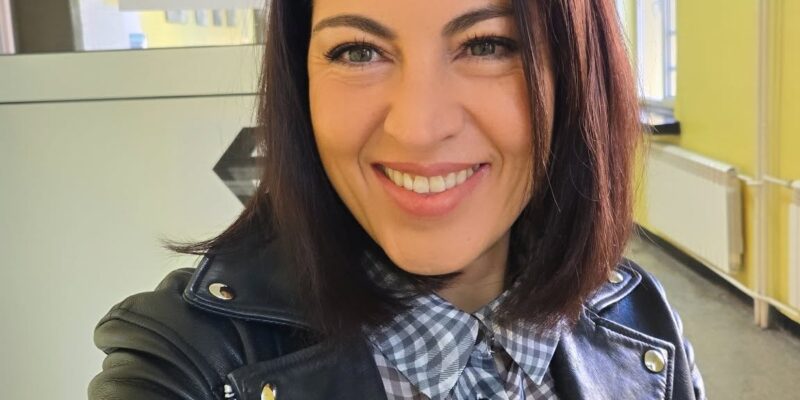 Деси Стоянова отново намери щастието: Ето го „виновникът“ СНИМКА 7 Деси Стоянова отново намери щастието Ето го „виновникът СНИМКА