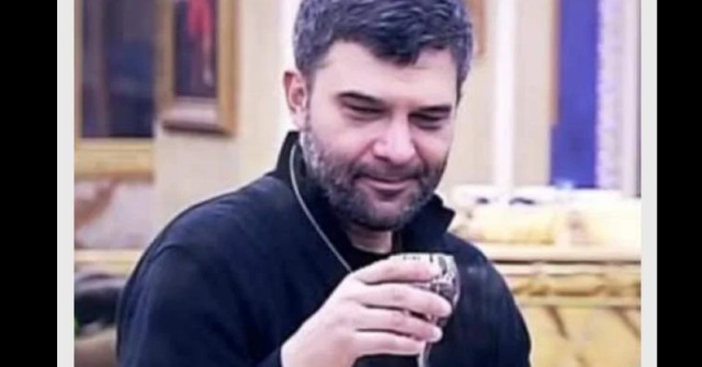 Дъщерята на Тодор Славков блесна като абитуриентка и прикова всички погледи 7 m 9209f5d34ee309f52ef8fba338190b49