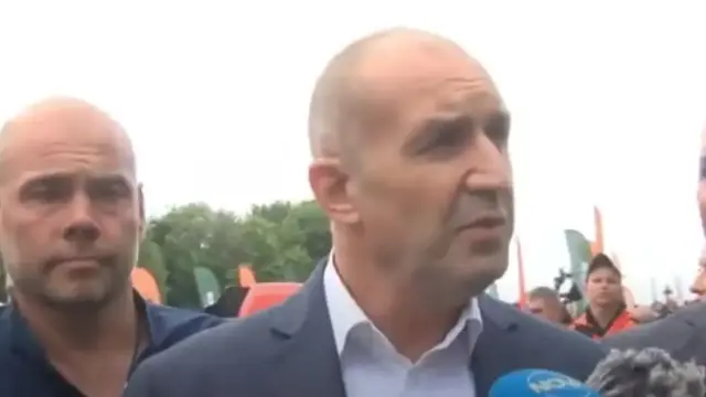 Тежък удар по Радев Народът го сложи на мястото му