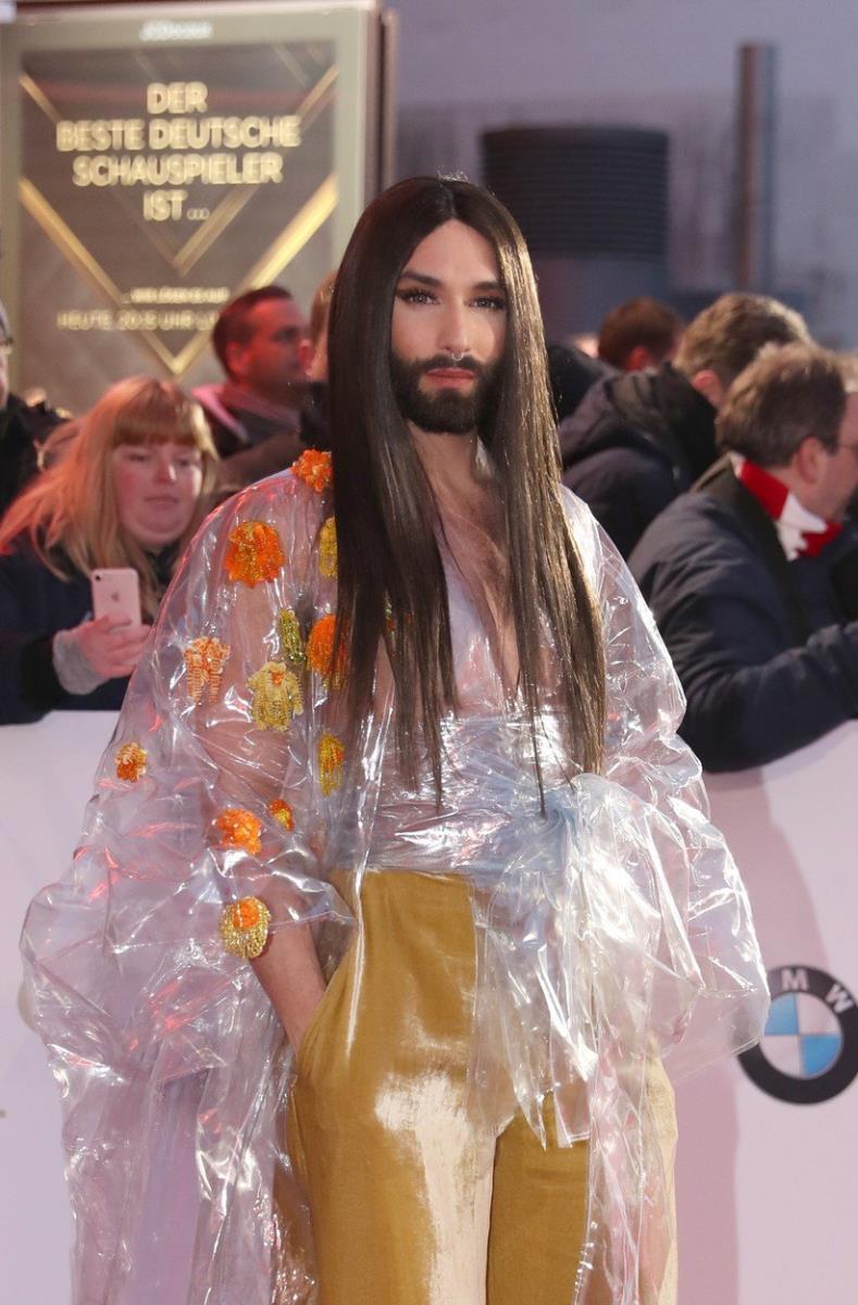 1761640098 315 pomnite li zhenata s bradata koyato specheli evroviziya vizhte kak