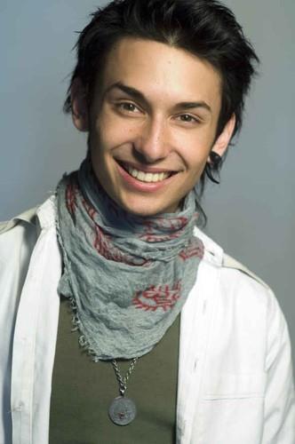 1761640098 442 pomnite li zhenata s bradata koyato specheli evroviziya vizhte kak