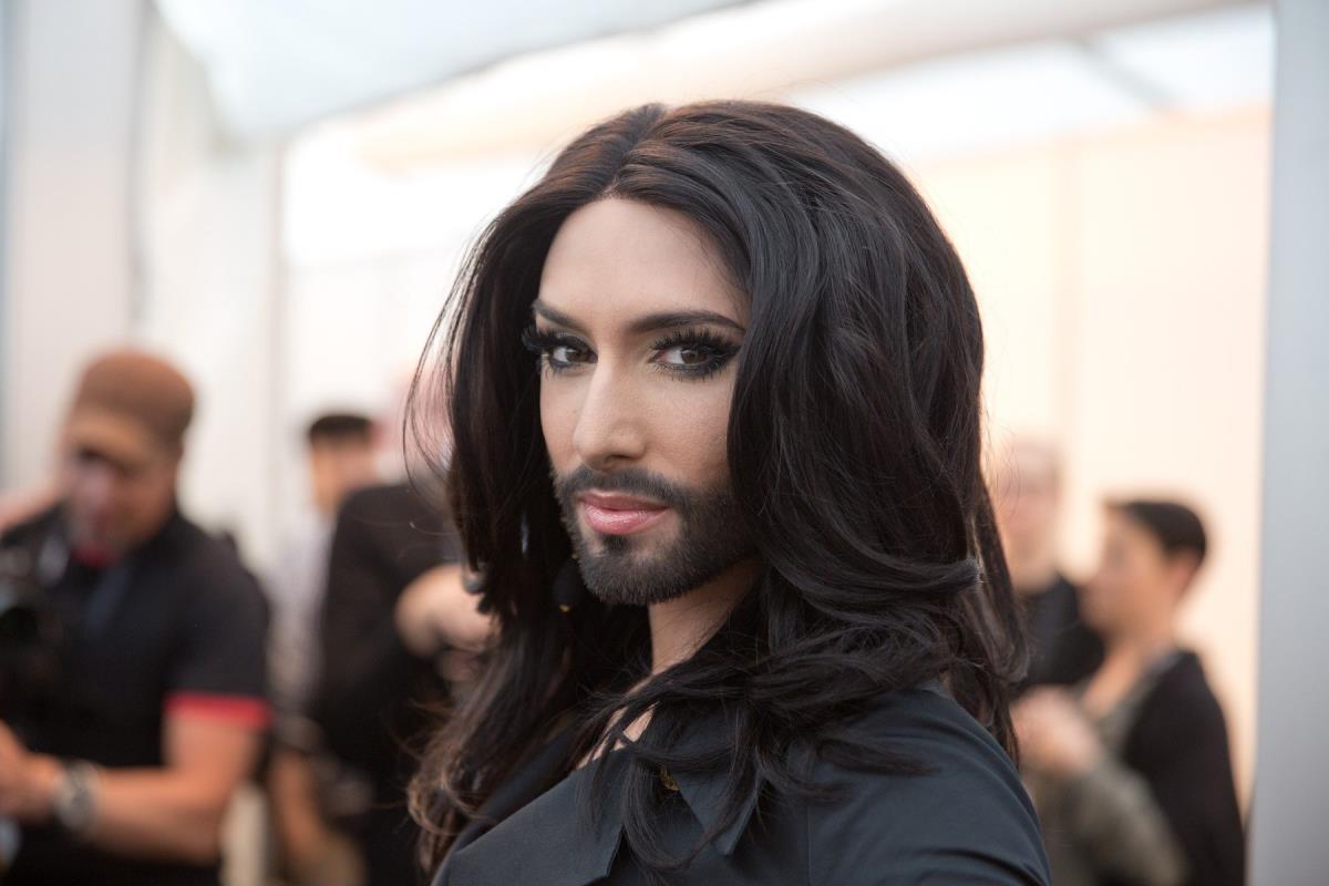 pomnite li zhenata s bradata koyato specheli evroviziya vizhte kak