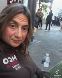 nadezhda dokato prosi v london pravya go za da…