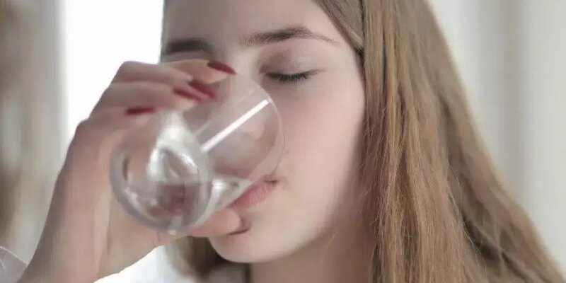 pieneto na topla voda na prazen stomah vodi do… vizhte