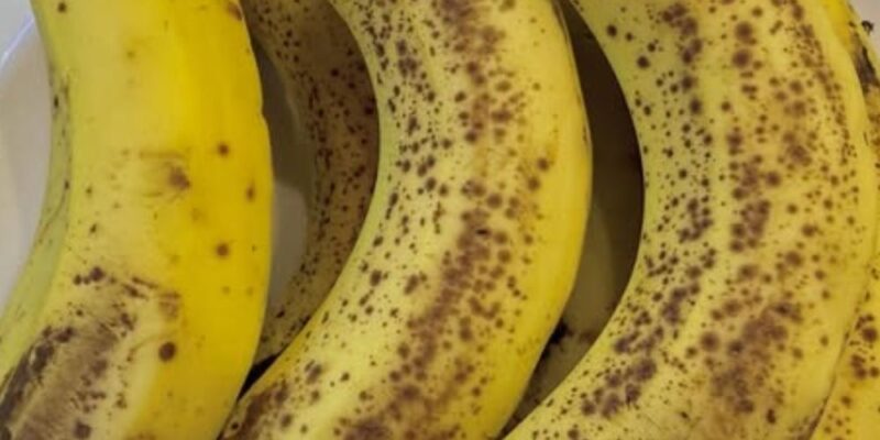 1766917772 666 lekaru razkrivat che yadeneto na bananu vecher vodi do…