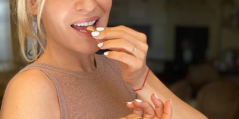 eto kakva zaplata vzima gala na mesecz za da stava