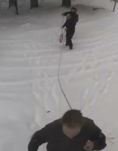 kamera zasnela kak mrtvite rejndzhri pravyat…