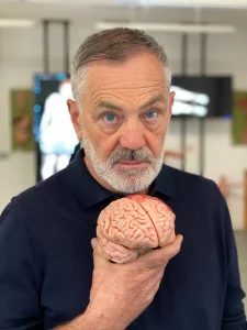 Най-добрият криминален експерт и профайлър в Европа професор Дейвид Уилсън коментира случая „Петрохан“ 8 naj dobriyat kriminalen ekspert i profajlr v evropa profesor dejvid uilsn.webp