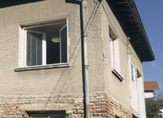 edinstvenata kshha koyato brigada nov dom otkaza da remontira eto