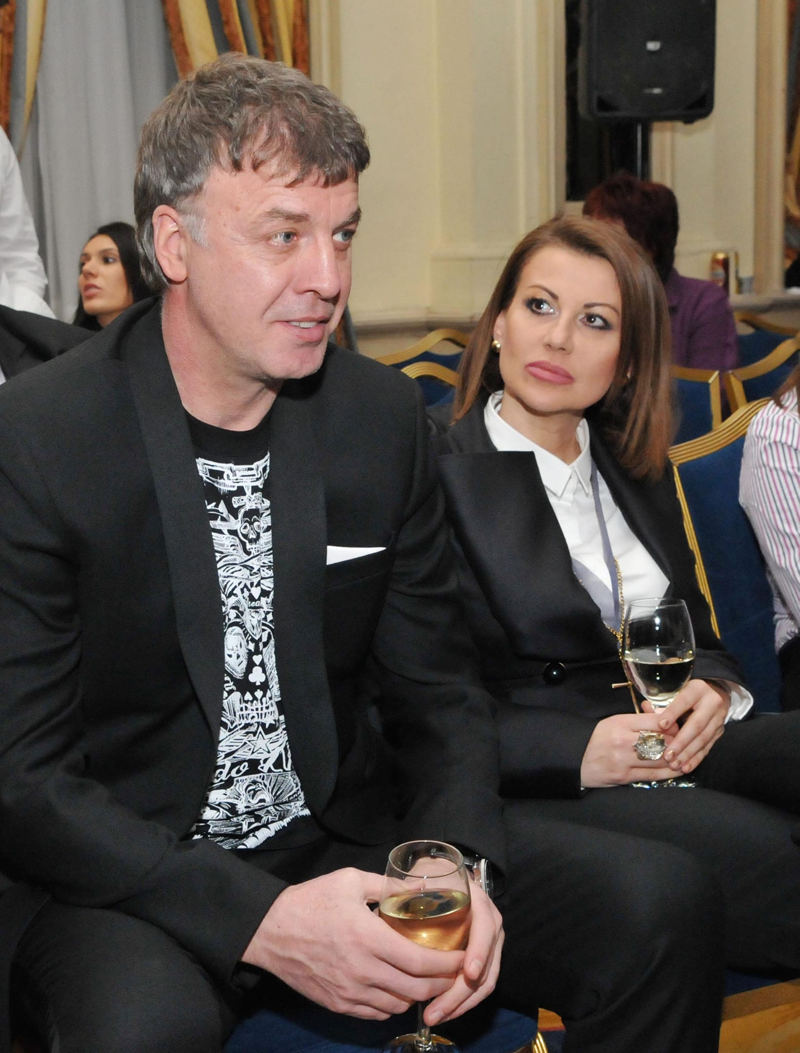 iliana raeva i nasko sirakov zazhivyaha na selo – nyama