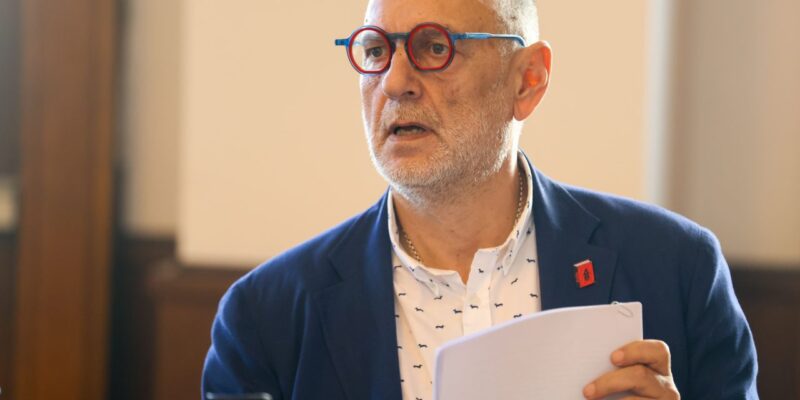 izvnredni novini za lyuben dilov sin