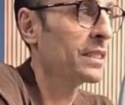razbra se istinata zashho berbatov izglezhda taka toj